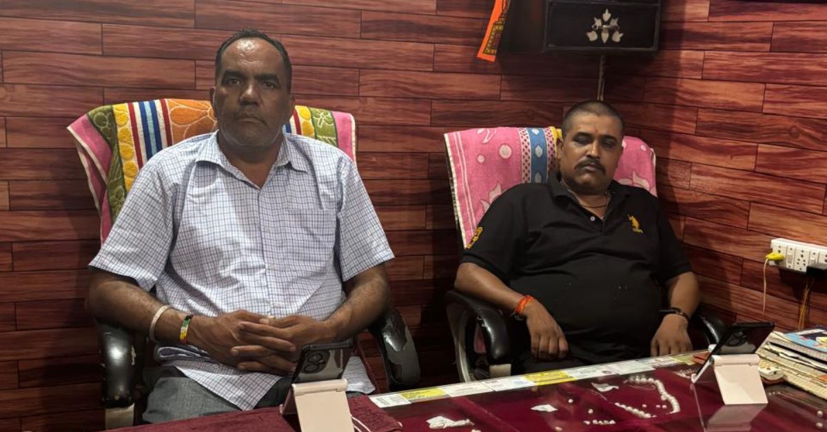 Salinder and Rajesh turned an ordinary afternoon into a life-changing moment by discovering a pearl farming ad online.