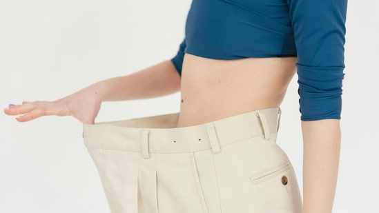Fad diets often show drastic weight loss results, from losing inches of waistline to a defined jawline.(Pexels)