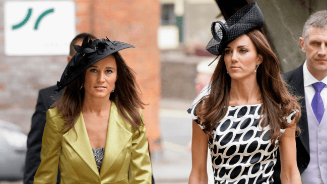 Kate & Pippa Middleton Have Awkward Moment at Wimbledon