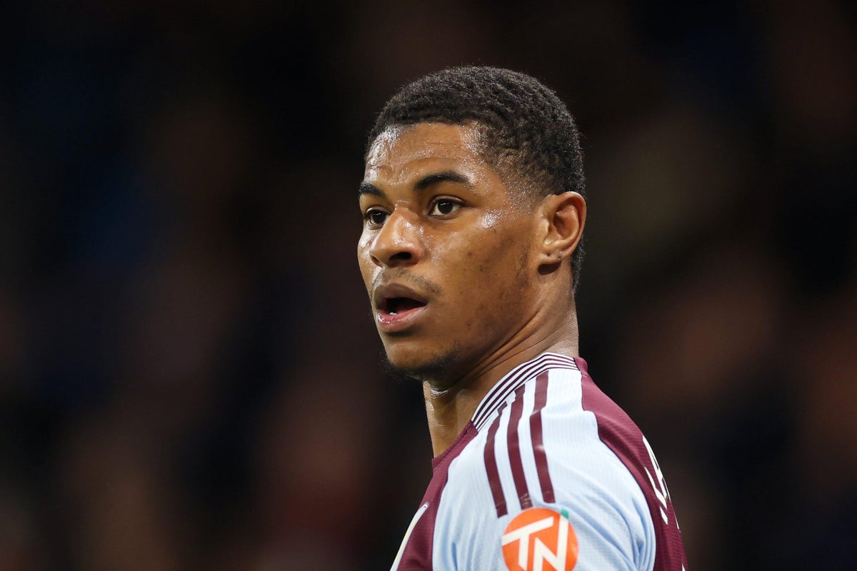 Marcus Rashford reports back to Manchester United despite club giving him time off to look for move