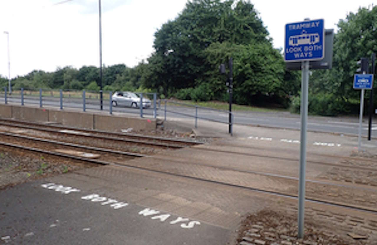 Staniforth Road crossing