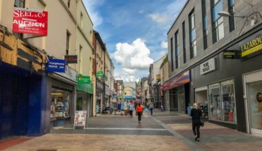 Consumer confidence gradually improving in Wales