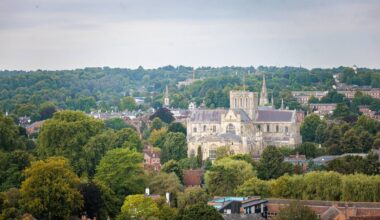 This Beautiful City Near London Is The Ancient Capital Of England