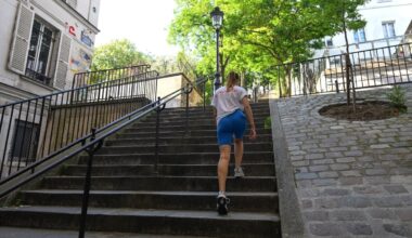 What Your Stair Technique Reveals About Your Body