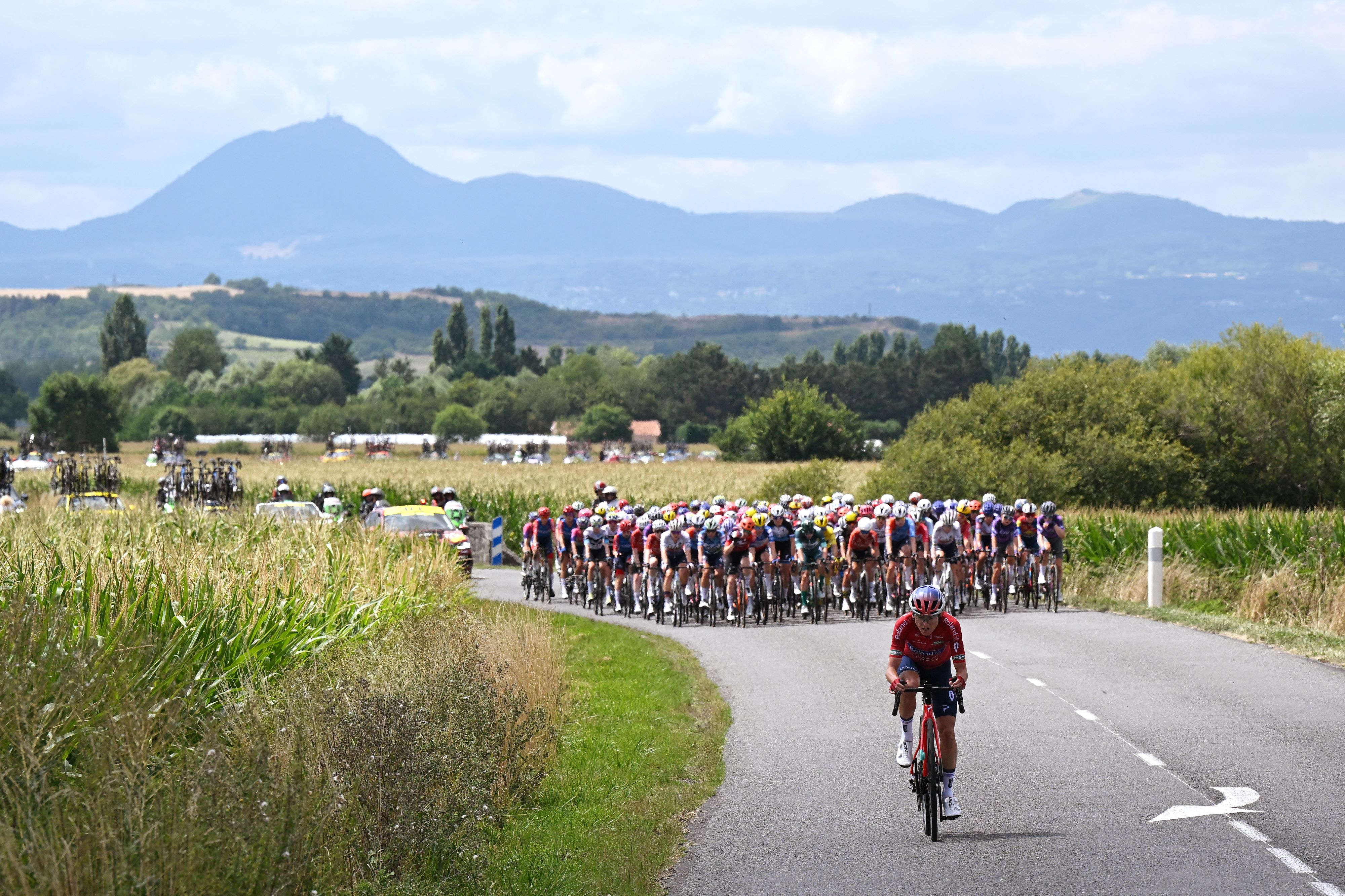 Morgane Coston attacking on stage 6 of the Tour de France Femmes 2025.