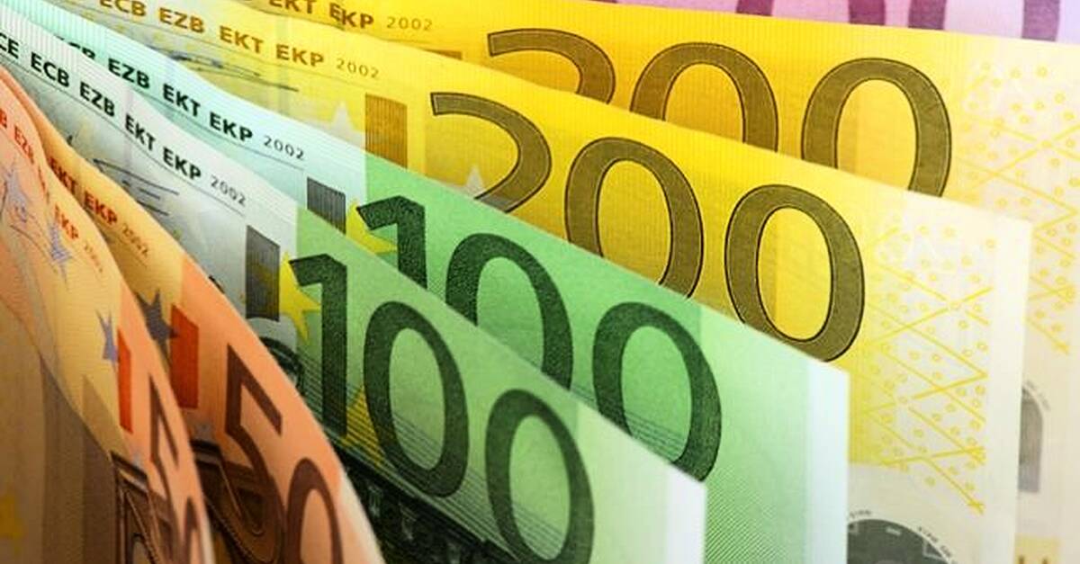 Two counselling services for children and families to share in €66,000