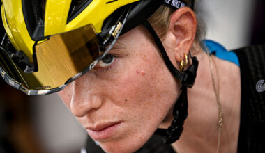 FDJ-SUEZ team's Dutch rider Demi Vollering reacts during the warm up before the 4th stage (out of 9) of the fourth edition of the Women's Tour de France cycling race, 130.7 km from Saumur to Poitiers, in Poitiers, western France on July 29, 2025. (Photo by JULIEN DE ROSA / AFP)
