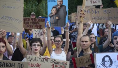 Zelenskyy moves to restore Ukraine anti-corruption agencies' independence