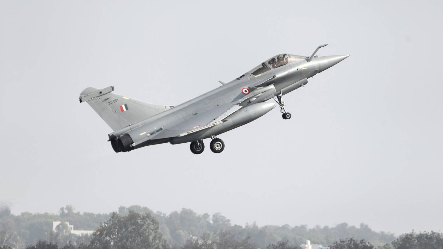 France fights to defend the reputation of its flagship fighter jet