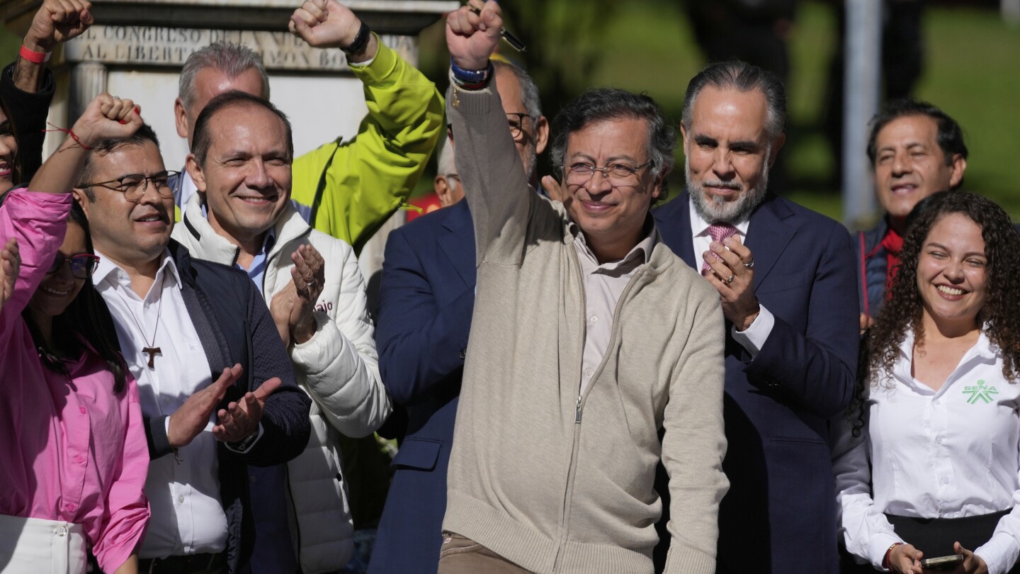 Colombia's president backtracks on accusations against US officials in letter to Trump