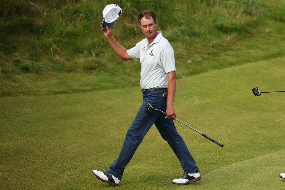 English has now missed out on $3.3m and two major titles to Scheffler this year