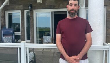 ‘Feels like death’: Canadian-American separated from family, denied re-entry at border