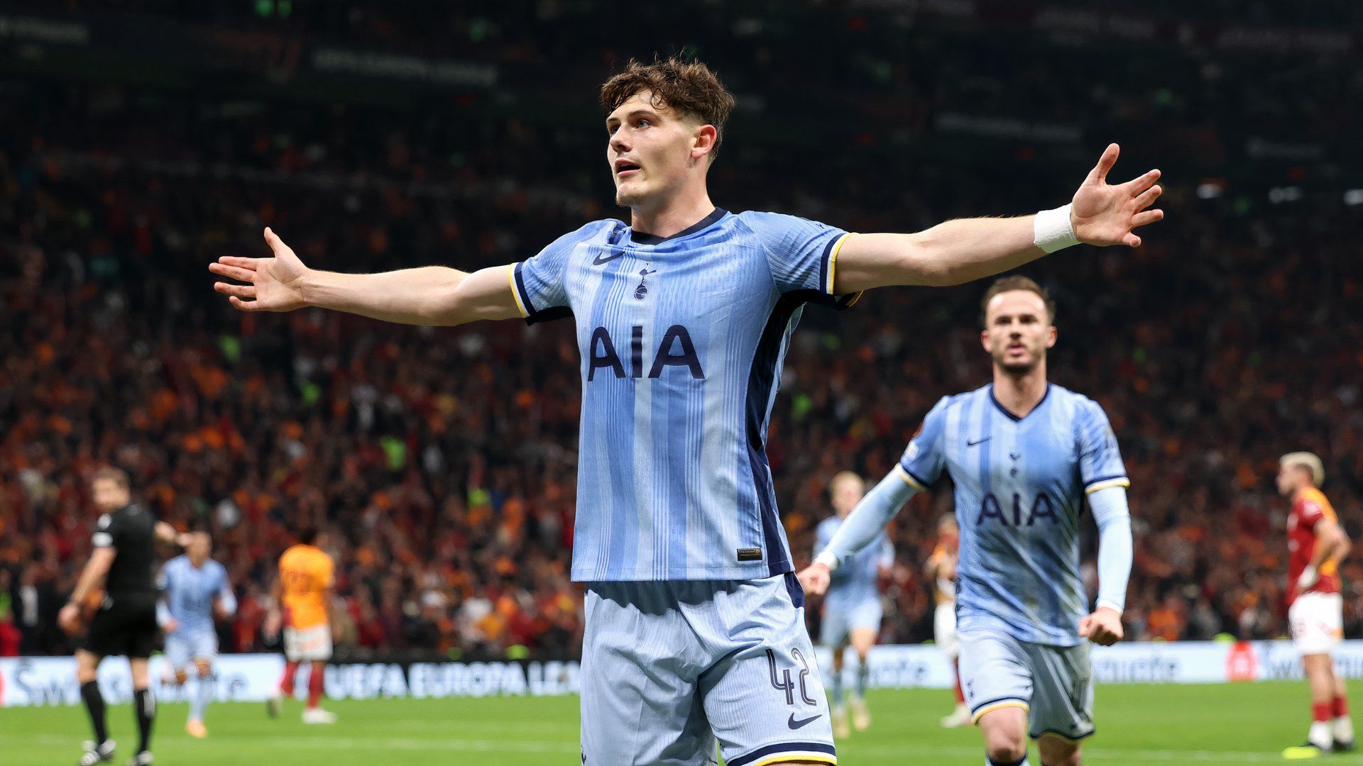 Will Lankshear for Tottenham Hotspur