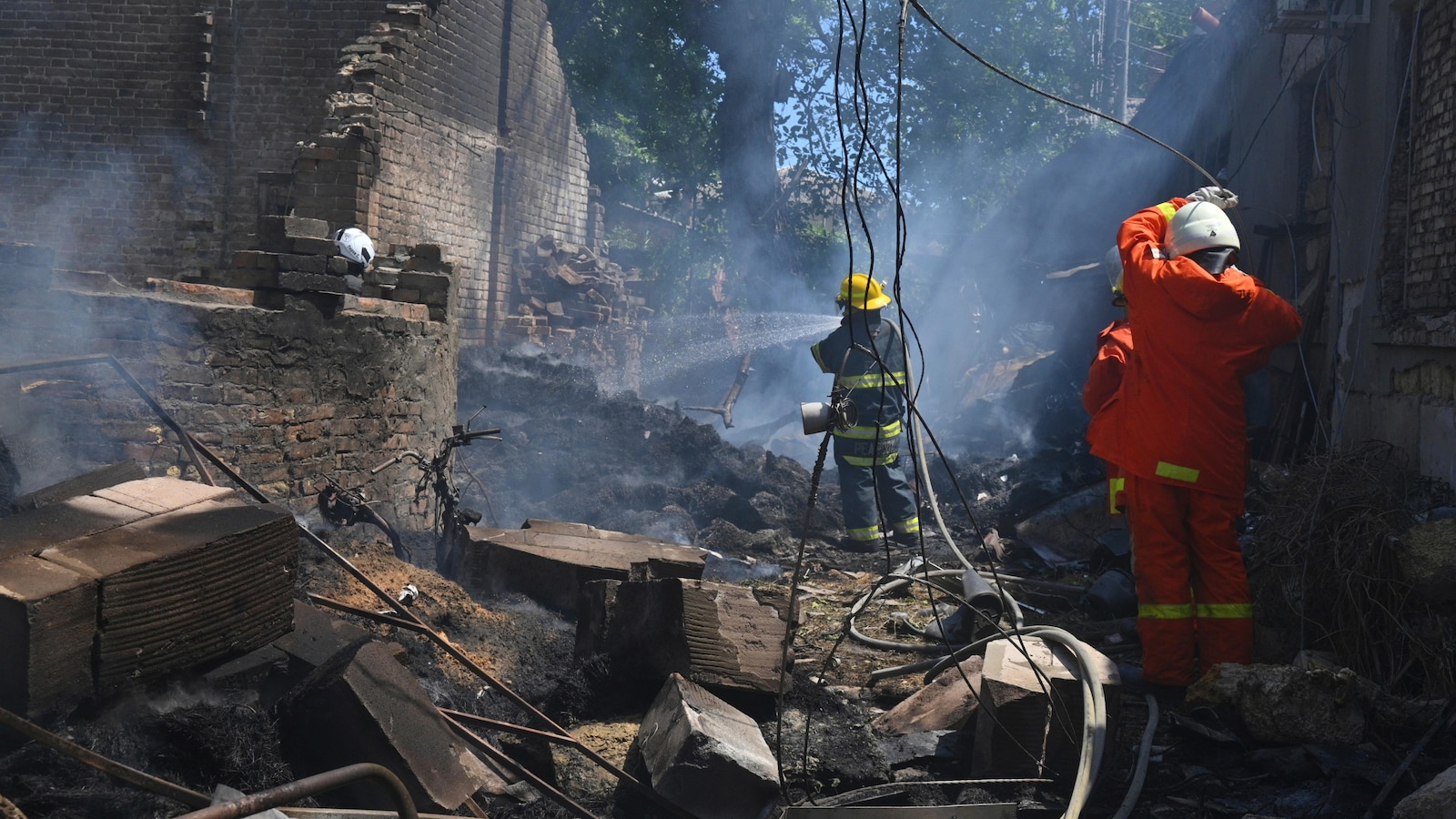 The EU targets Russia's energy revenue and shadow fleet with new sanctions over Ukraine war