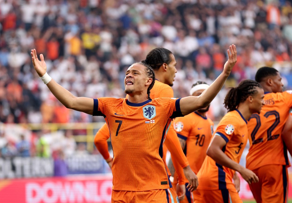 Bayern and Arsenal could rival Chelsea for the Netherlands midfielder