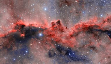 'Fighting dragons' light up little-known constellation in the Southern sky: Space photo of the week
