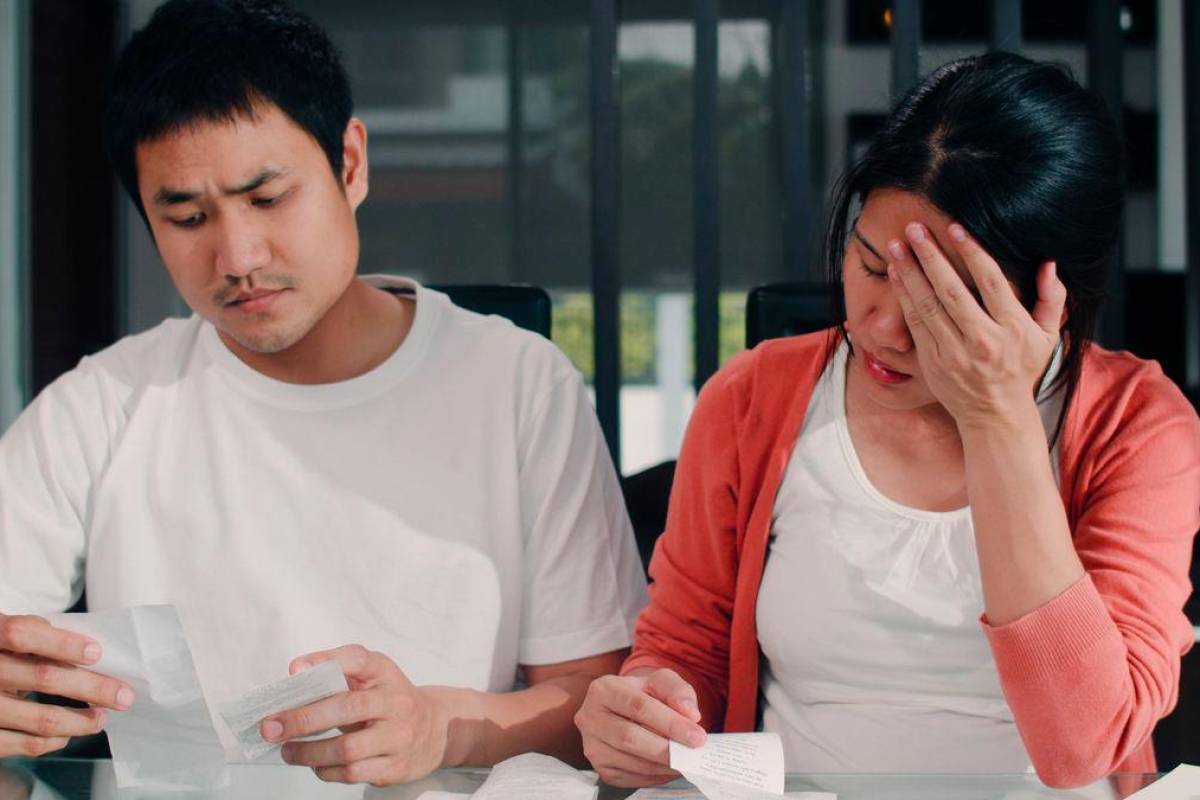 M’sian man’s wife pays off RM100k gambling debt, files for divorce after relapse