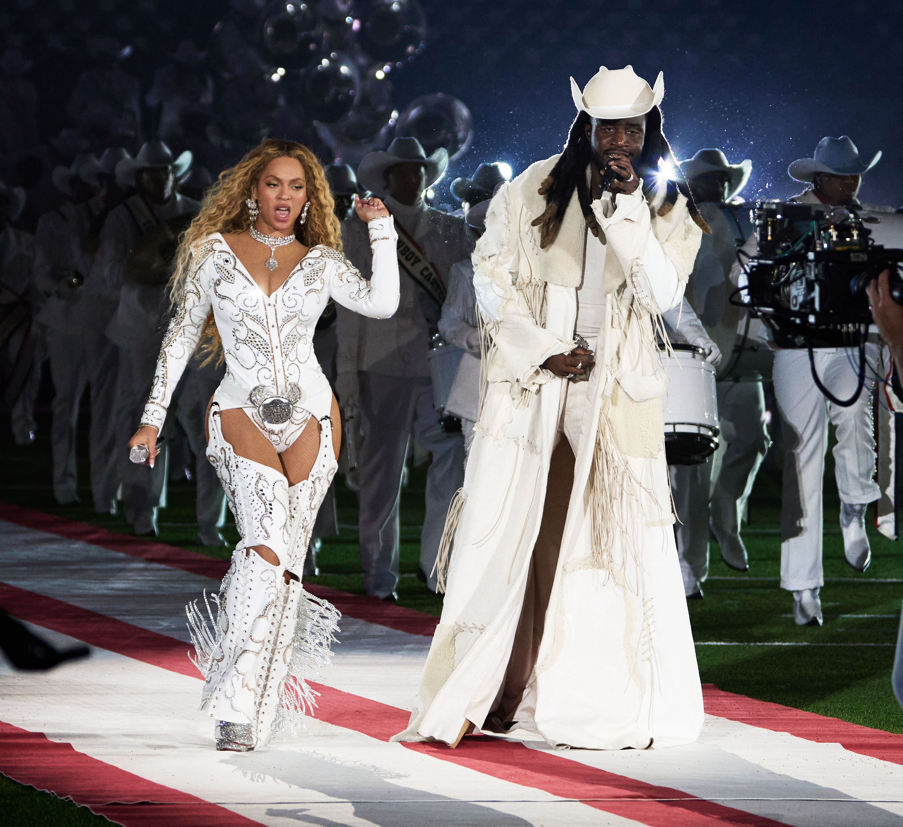 Beyoncé and Shaboozey performing at the Beyoncé Bowl.