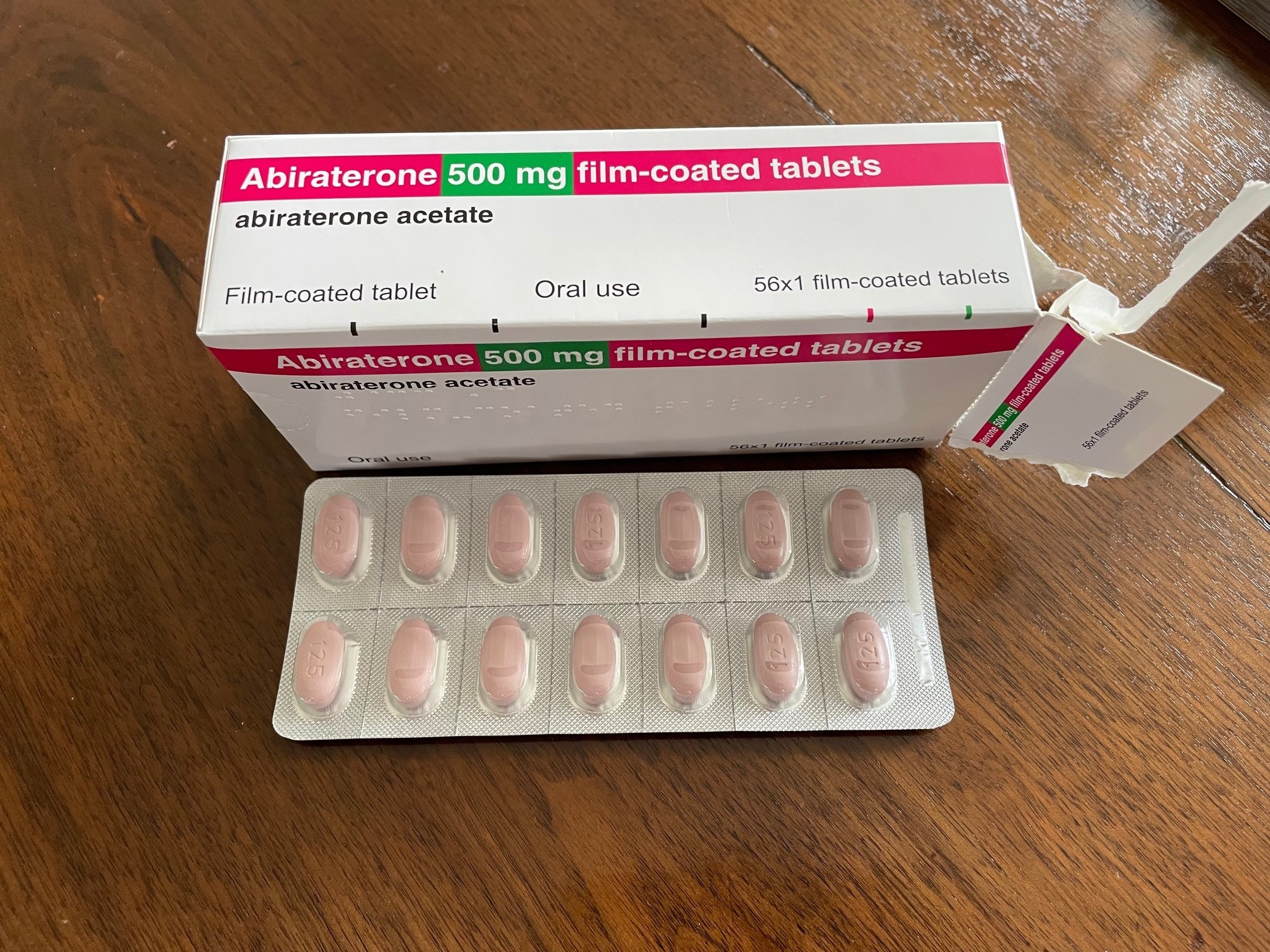 Abiraterone 500 mg film-coated tablets.