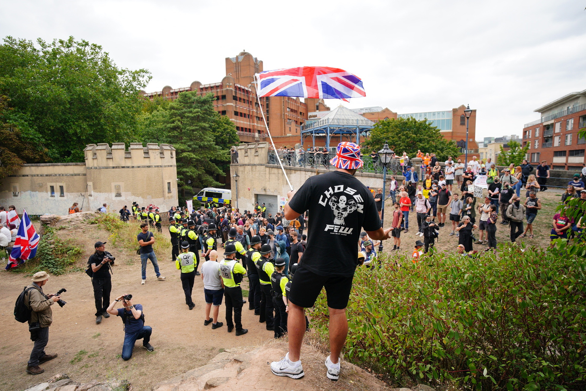The police are separating the two sides in Bristol