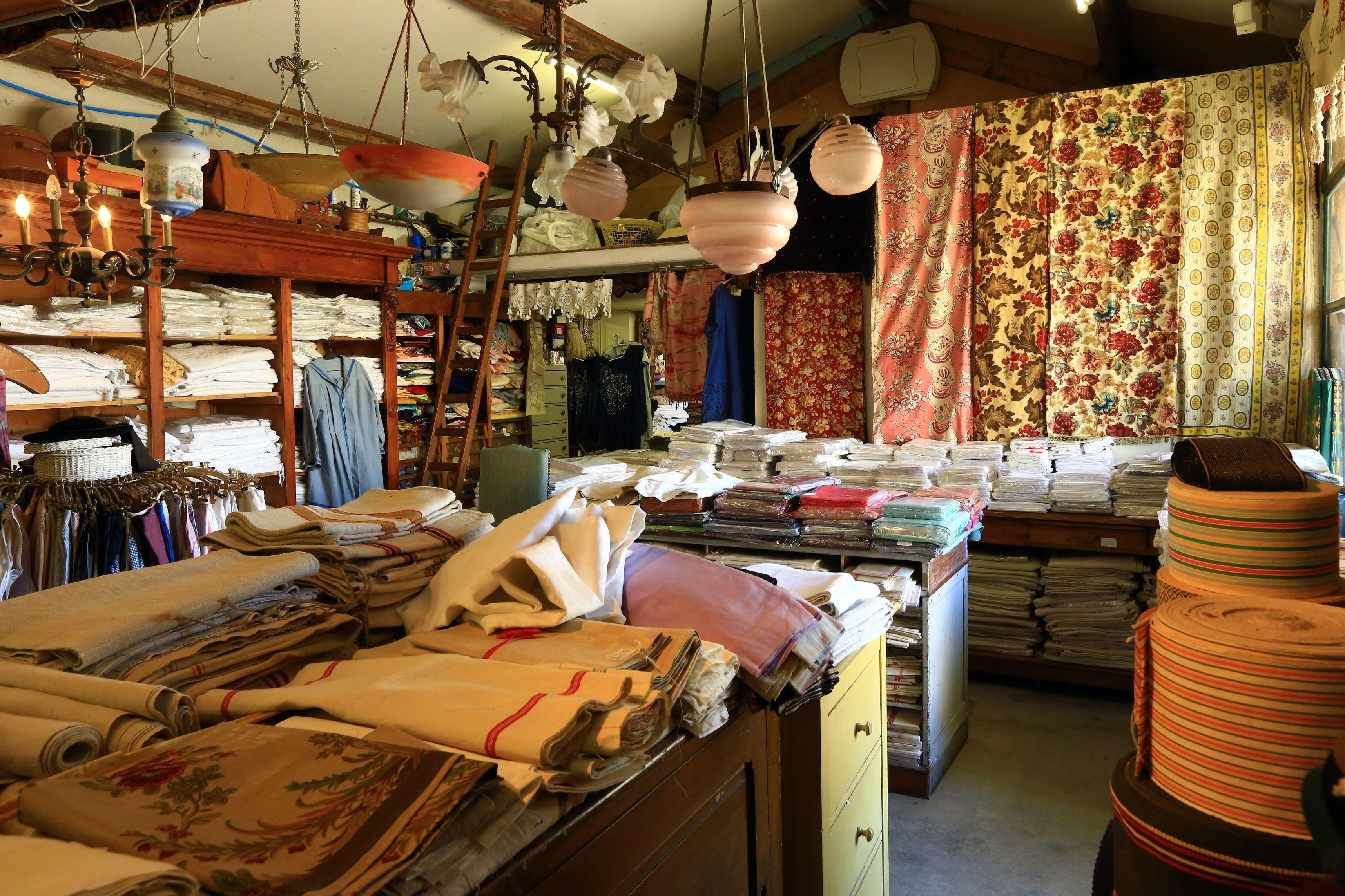 France, Vaucluse, L'Isle sur la Sorgue, La Boutique de Francine