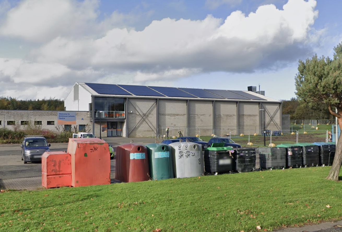 Kirkliston bus action underway - The Edinburgh Reporter