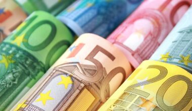 Richest 10% of households hold half of country's wealth