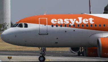 EasyJet flight in U-turn after man tries to enter cockpit