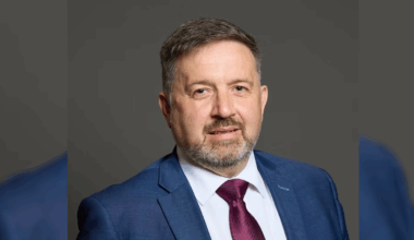 Northern Ireland drivers paying hundreds more for car cover, Swann warns