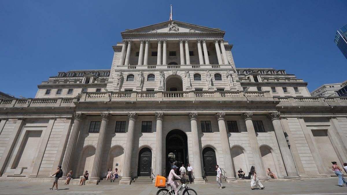 Borrowing costs set to ease further as Bank contends with weaker jobs market