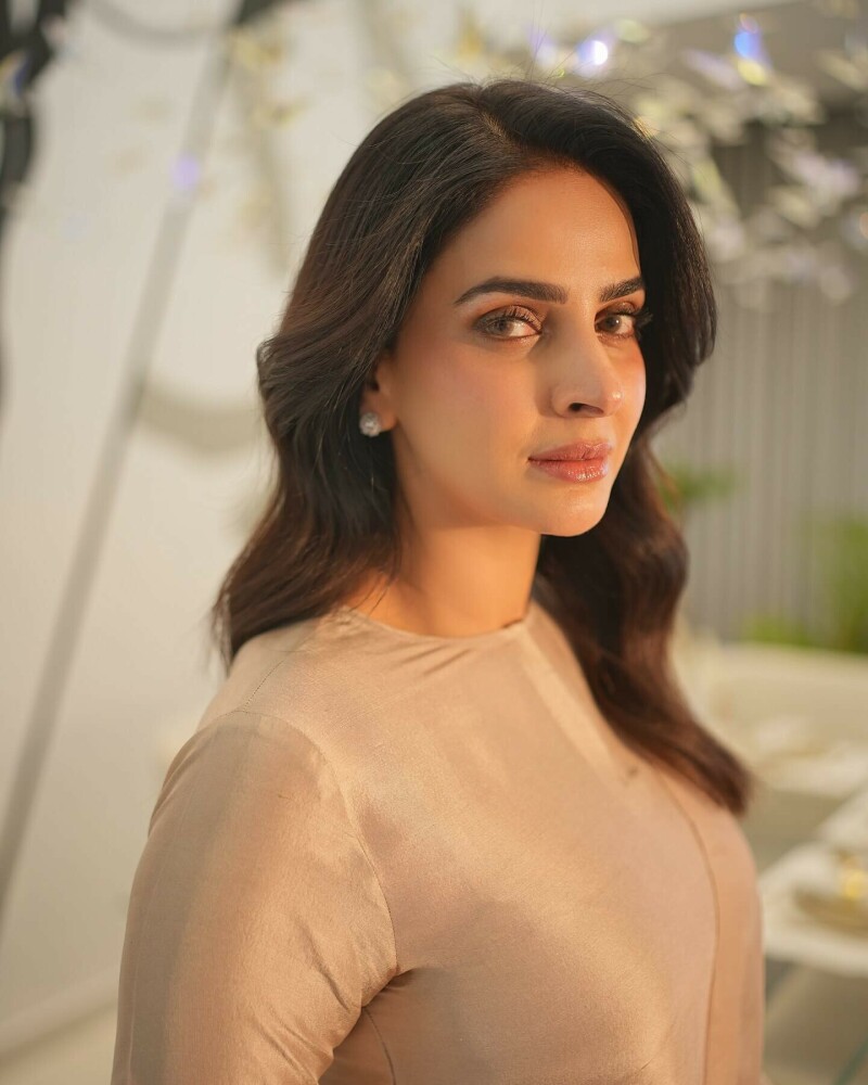 Saba Qamar wants you to know that childhood trauma and heartbreak live inside you and need to be let out - Celebrity