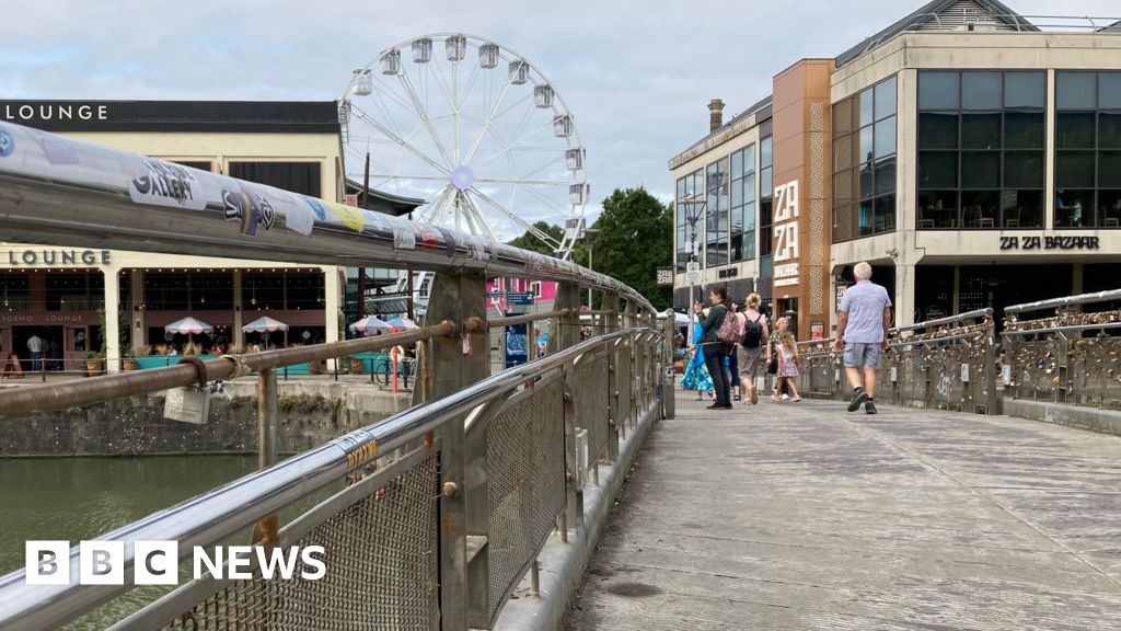 'Love locks' being cut from Bristol's Pero's Bridge