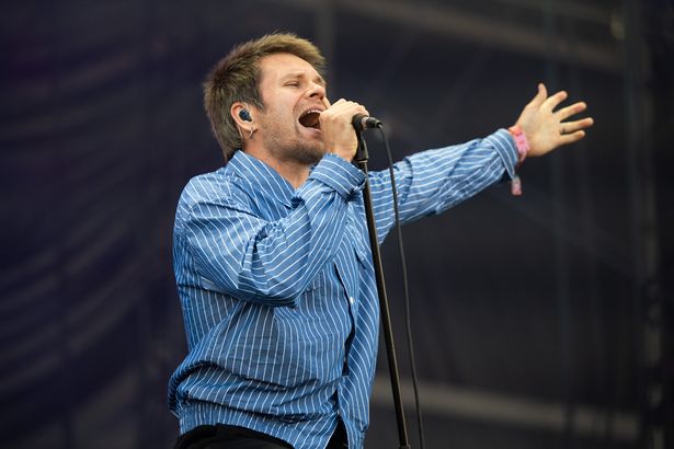 Enter SHikari performing