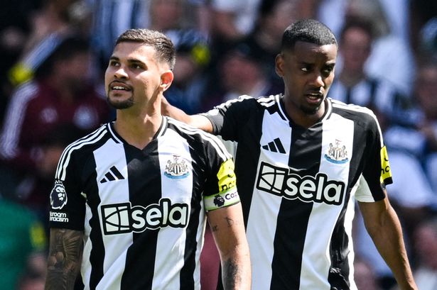Newcastle United's Bruno Guimaraes and Alexander Isak. 