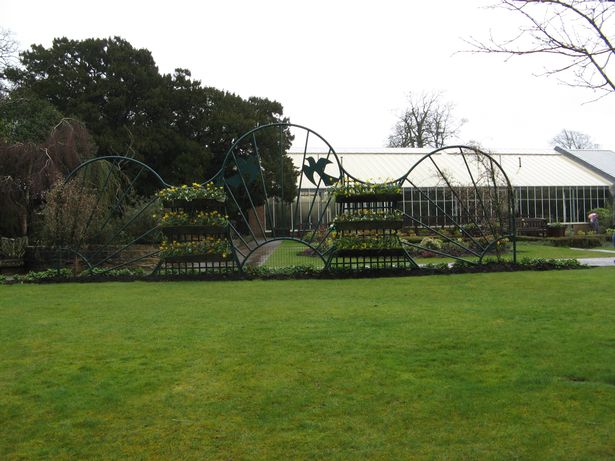 Calderglen Country Park Conservatory Garden