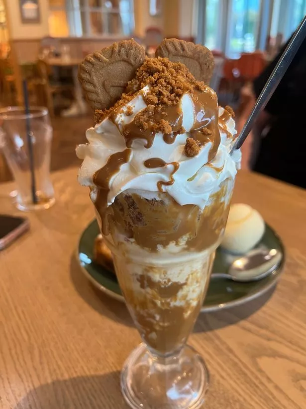 The Golden Crunch Biscoff Sundae