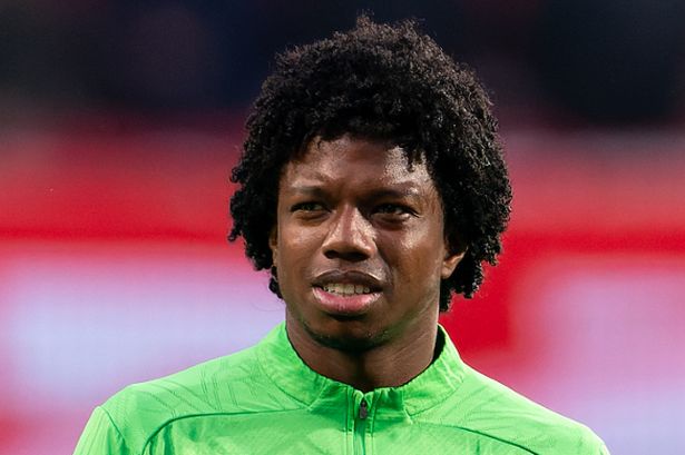 Tyrell Malacia before a PSV match
