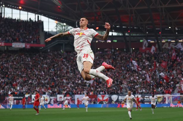 Benjamin Sesko in action for RB Leipzig.