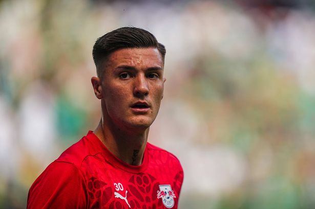 Benjamin Sesko in action for RB Leipzig.