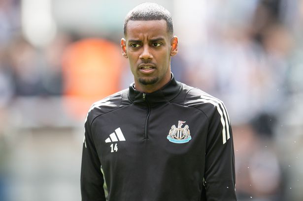 Liverpool had their opening offer for Alexander Isak turned down