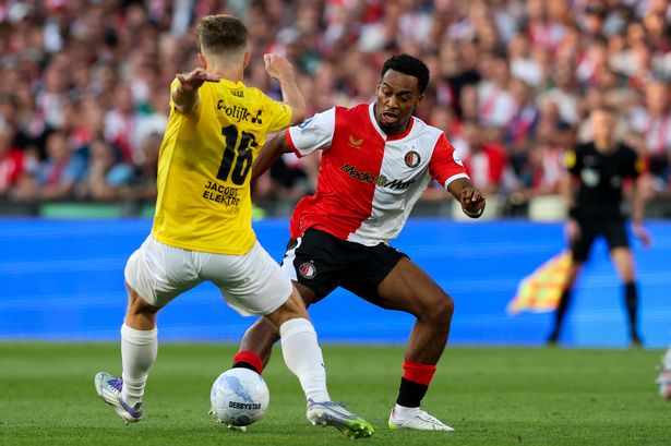 Quinten Timber in action for Feyenoord.