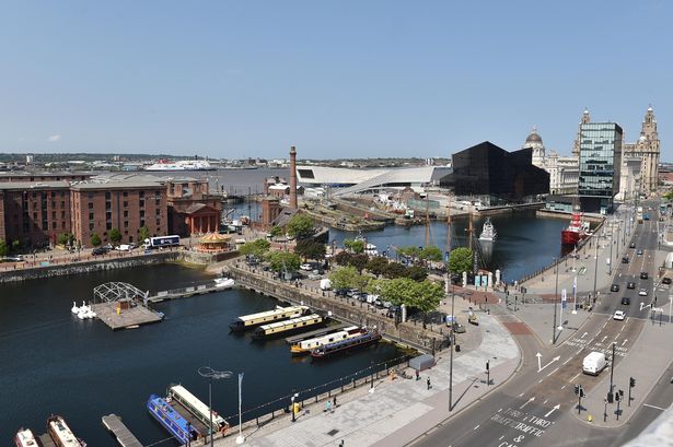 A sunny day in Liverpool city centre