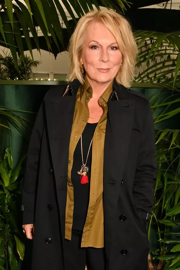 Jennifer Saunders 