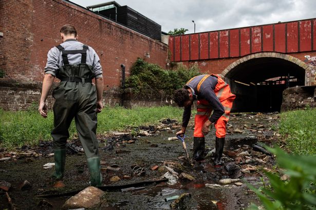 Rob and Liam have began scouring the dried up Rochdale Canal