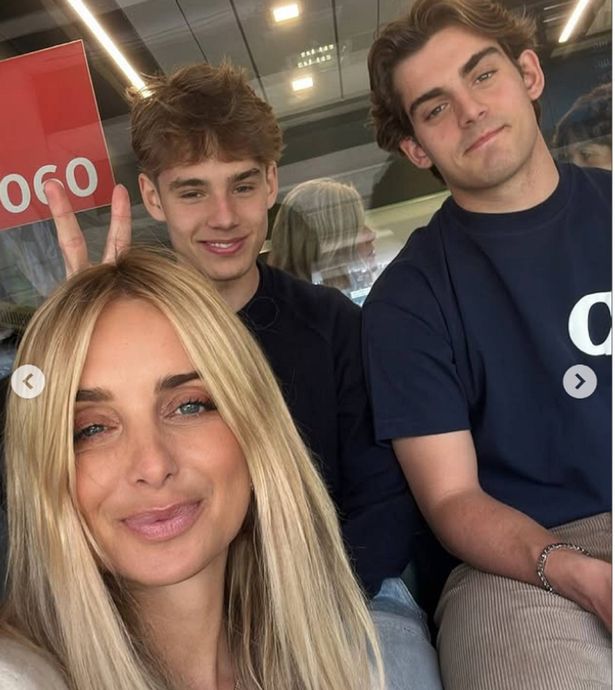 Louise Redknapp with sons Charley and Beau in selfie