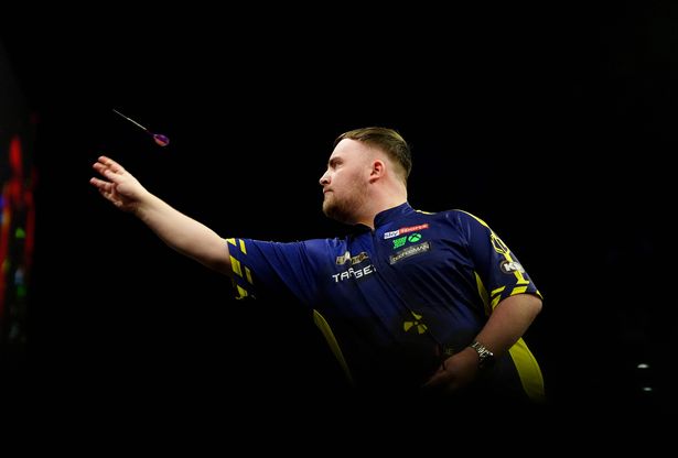 Luke Littler in action against Stephen Bunting during night thirteen of the BetMGM Premier League at Utilita Arena, Birmingham. Picture date: Thursday May 1, 2025.