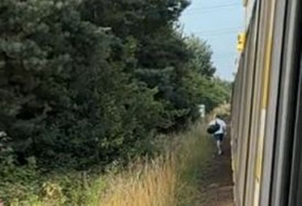 Man 'self-evacuated' from train during delay