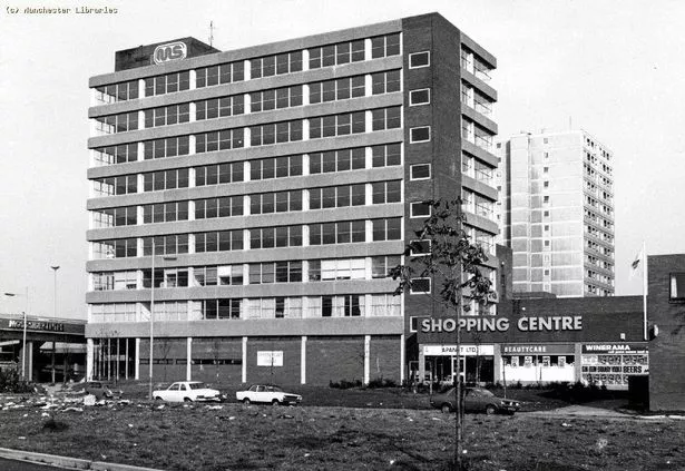 Moss Side Shopping Centre 
