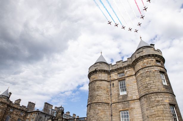 A picture of Red Arrows in Edinburgh