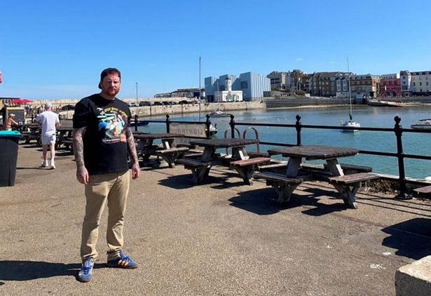 Jason Allen on his own 'Jolly Boys's Outing'. An Only Fools and Horses superfan completed his own 'Jolly Boys's Outing' - an epic 16-hour, 400-mile round trip to Margate